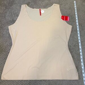 NWT Spanx Smoothing Tank